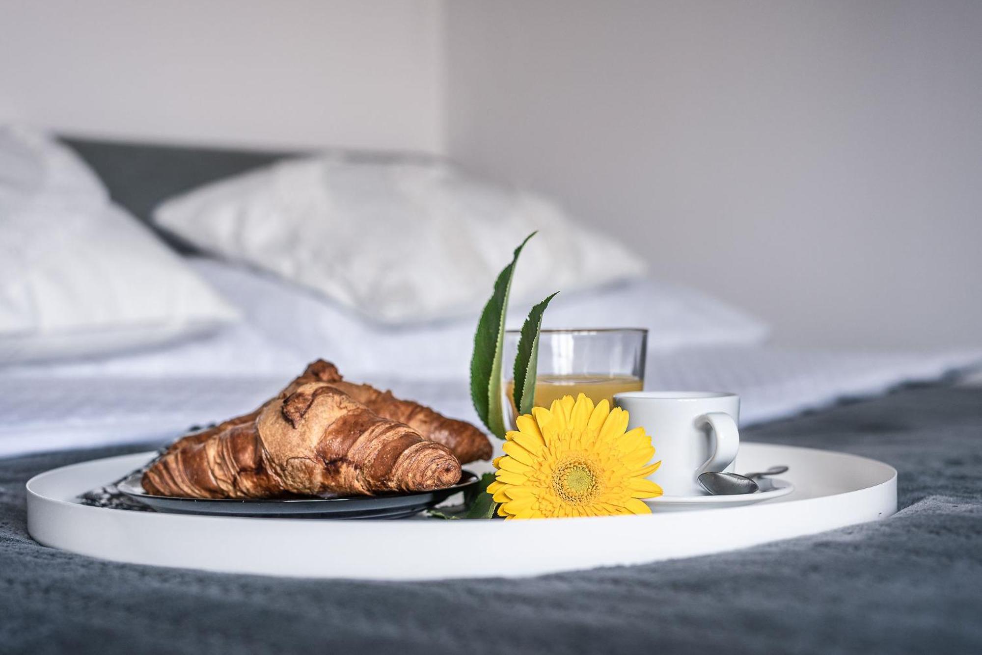 Dreamy Modern 13 Min To Old Town In The Beloved District Of Muranow Apartament Warszawa